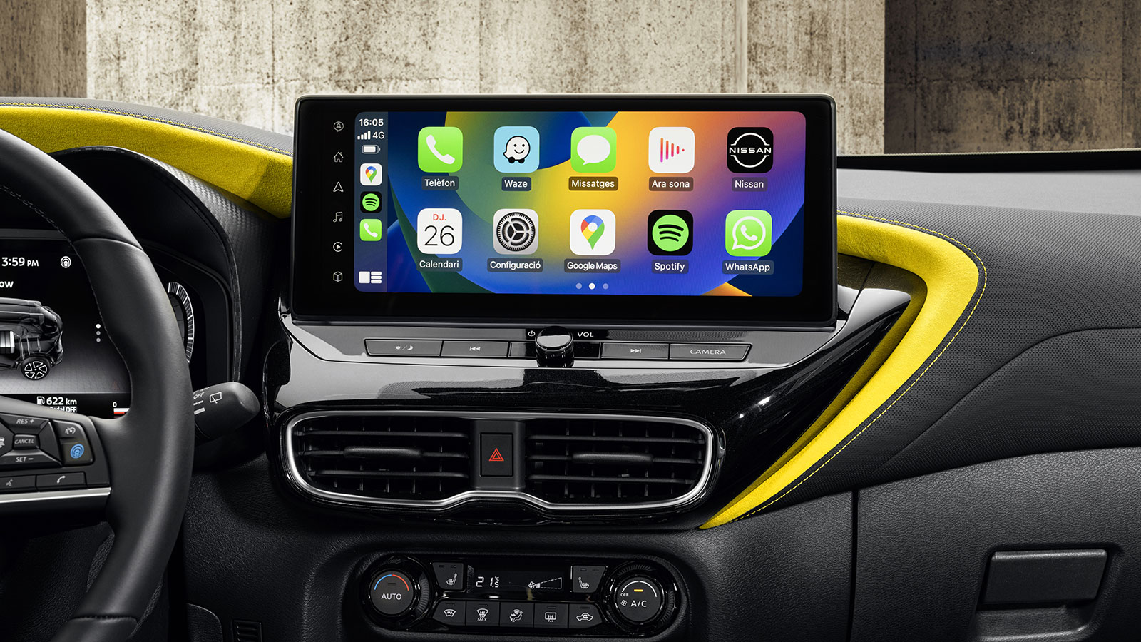 Η οθόνη αφής των 12,3 ιντσών είναι η μεγαλύτερη που συναντάμε στην κατηγορία των SUV πόλης και εφοδιάζει από την βασική έκδοση όλα τα Juke. 