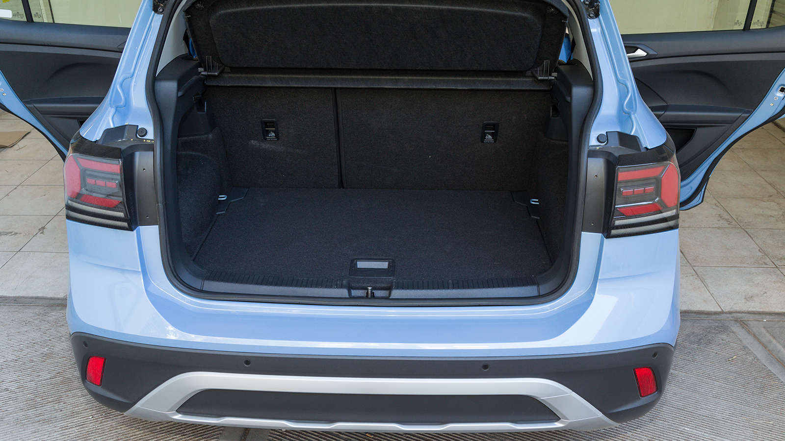 Jeep Avenger, Suzuki Vitara ή VW T-Cross με leasing;