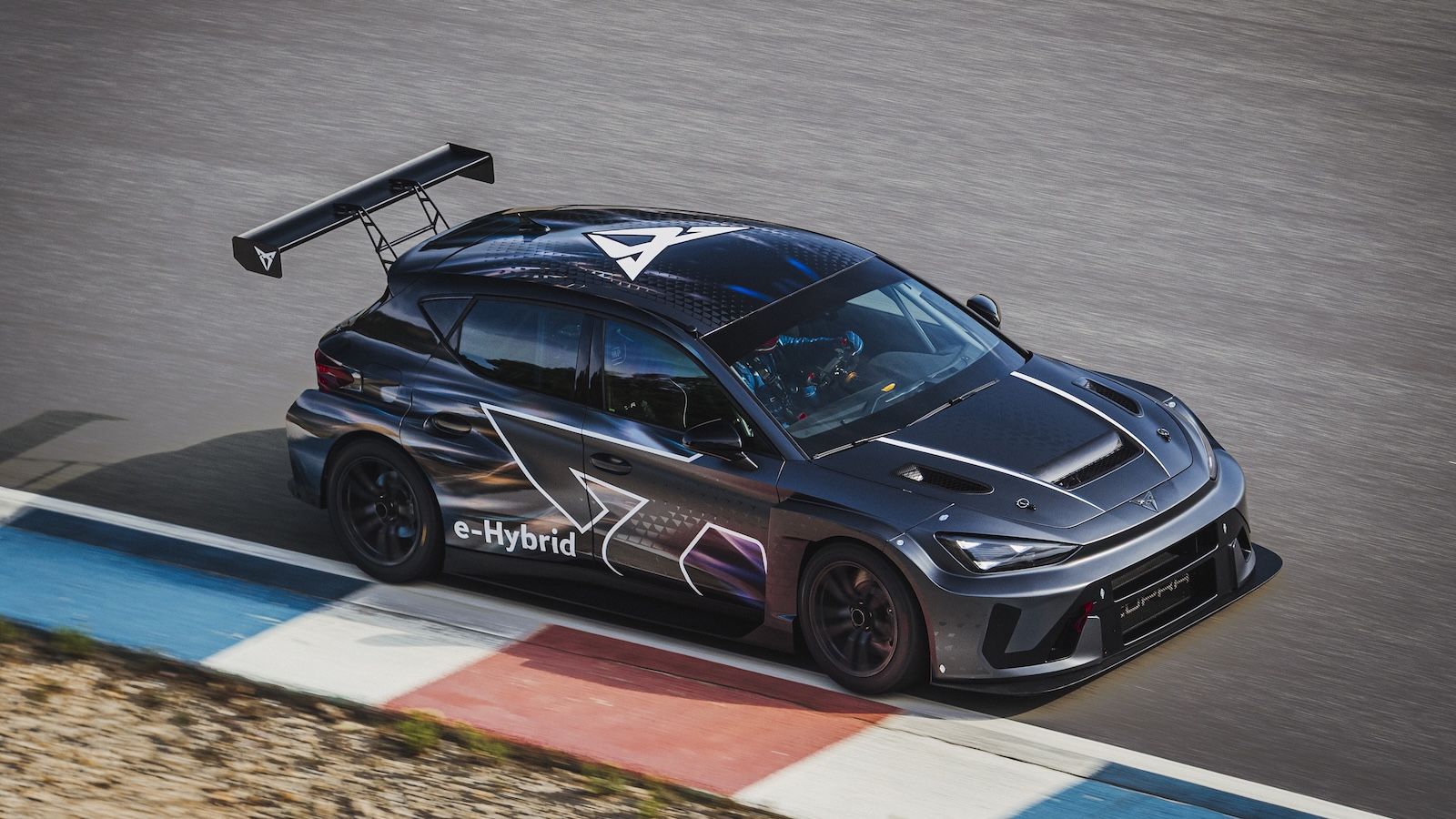  CUPRA Leon VZ e‑Hybrid Racer