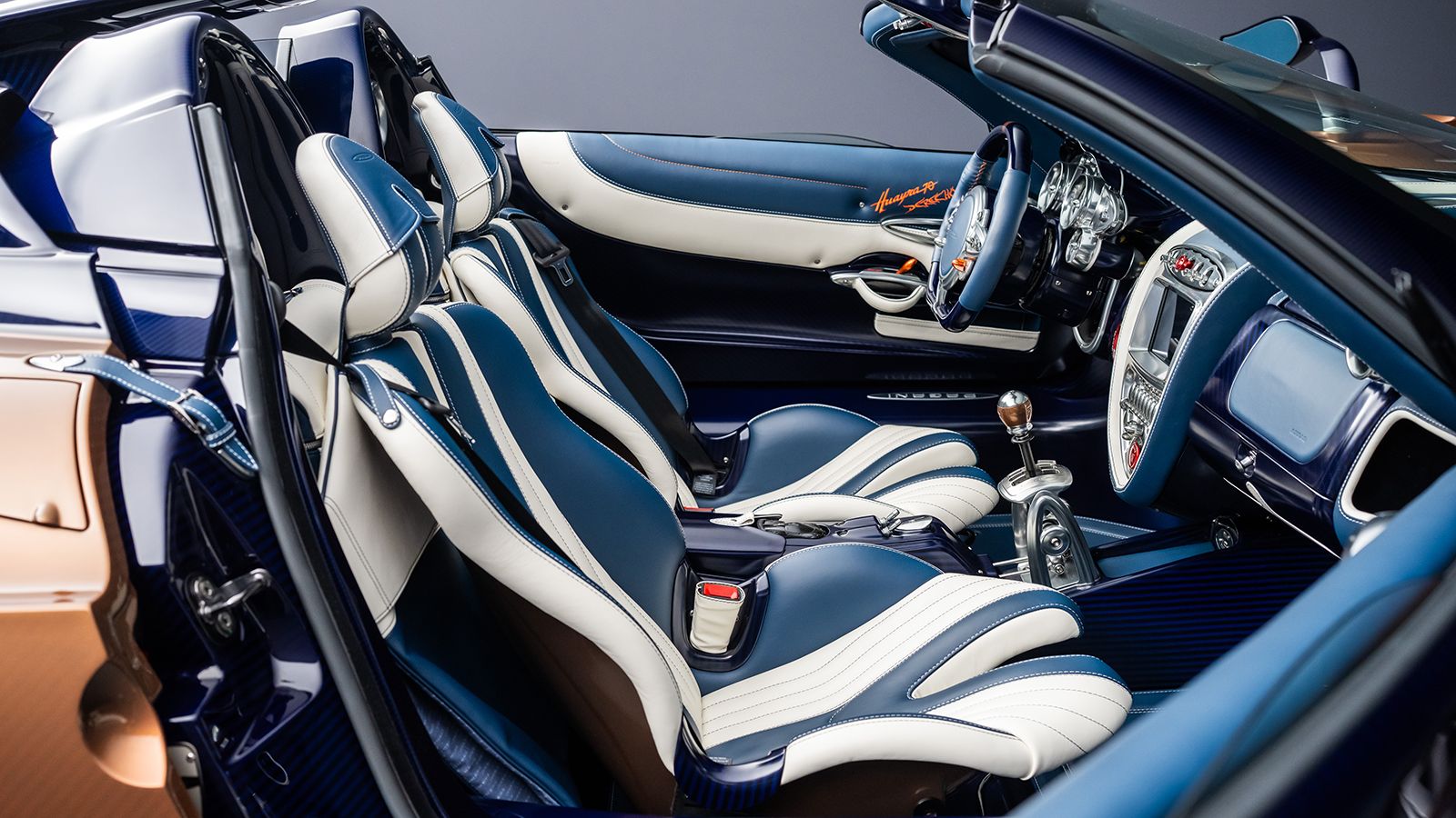 Η νέα Pagani Huayra 70 Derecho ήρθε με V12 μοτέρ και 864 άλογα! 