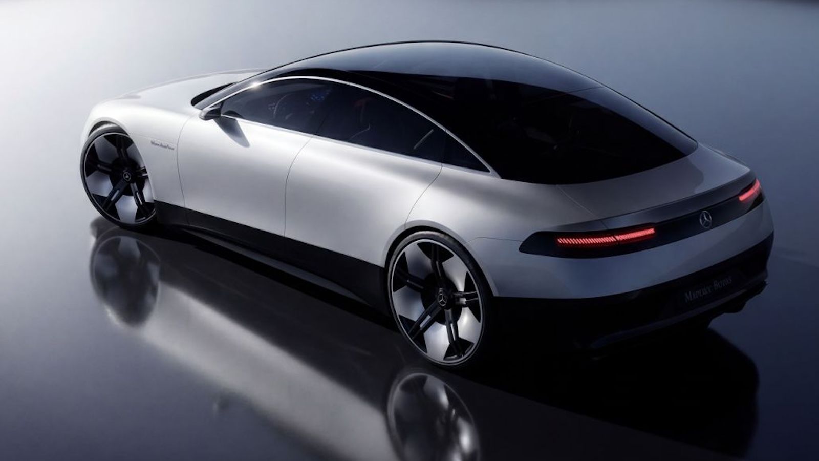 Mercedes-Benz: Ένα concept ανεξάρτητου σχεδιαστή ενώνει το αύριο με τα '90s