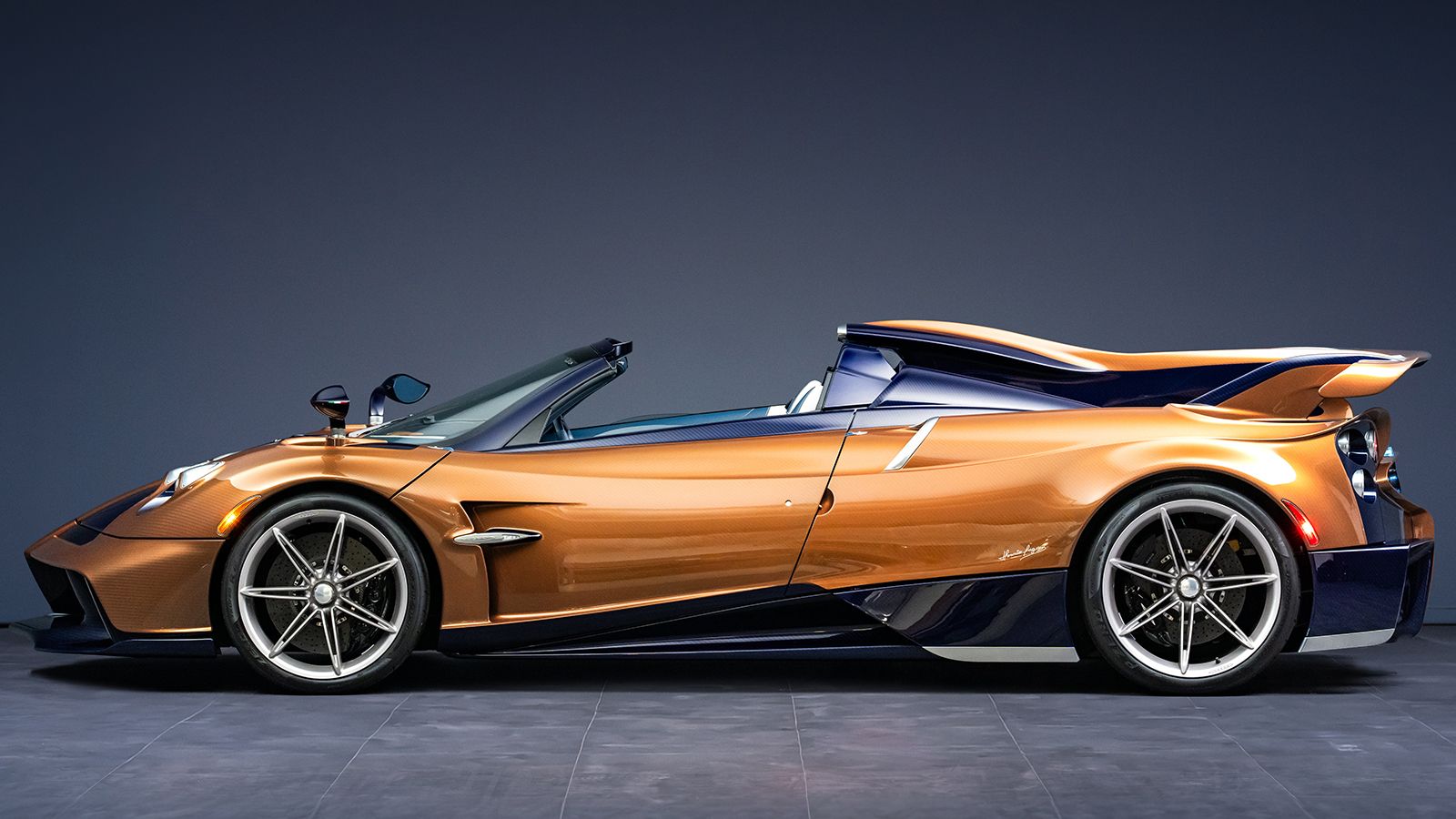 Η νέα Pagani Huayra 70 Derecho ήρθε με V12 μοτέρ και 864 άλογα! 