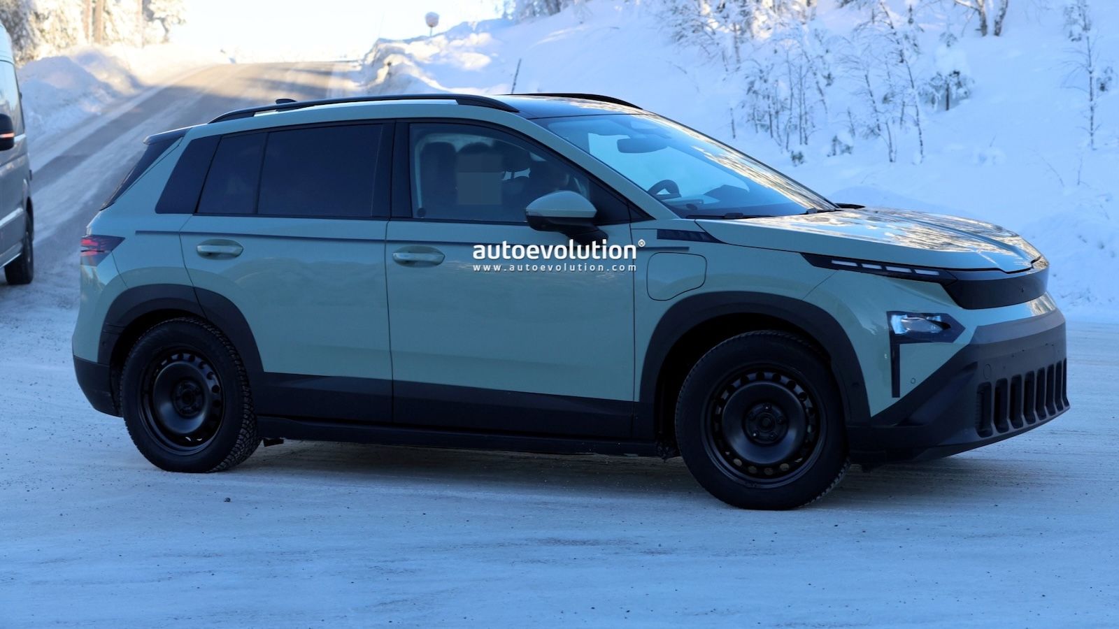 Skoda Epiq: Το νέο ηλεκτρικό SUV των 25.000 ευρώ «πιάστηκε» σχεδόν χωρίς καμουφλάζ