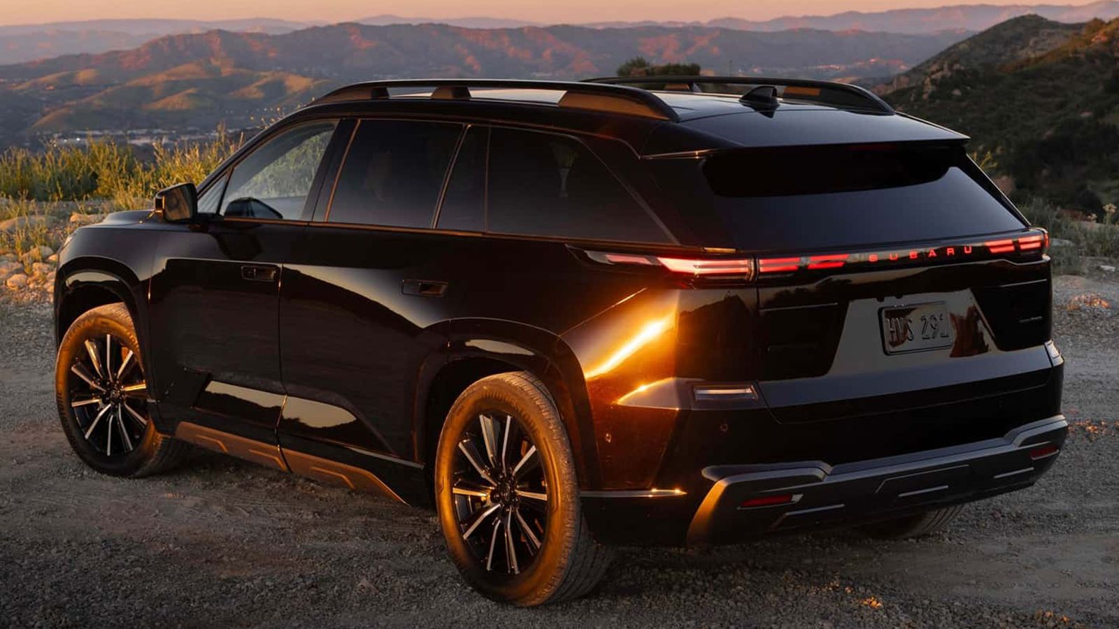 Subaru Getaway: Νέο ηλεκτρικό SUV με 3 σειρές καθισμάτων και 426 άλογα