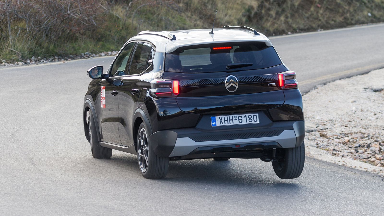 Το Citroen C3 είναι ένα από τα δημοφιλέστερα αυτοκίνητα της κατηγορίας, με τις τιμές του να ξεκινούν από τα 17.300 ευρώ. 