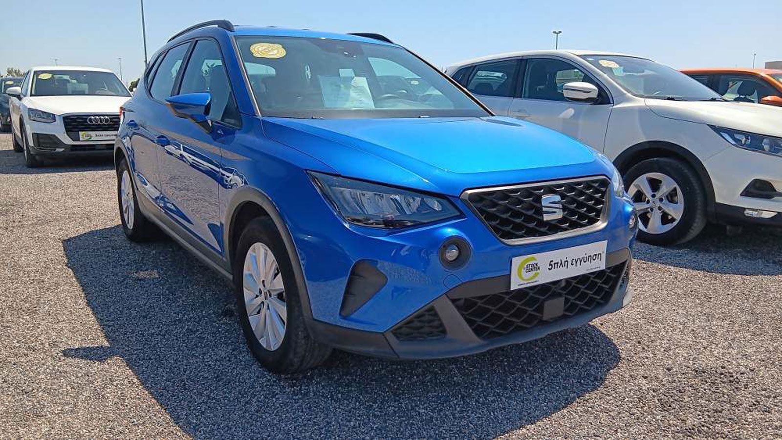 Η εμπρός δεξιά γωνία του SEAT Arona