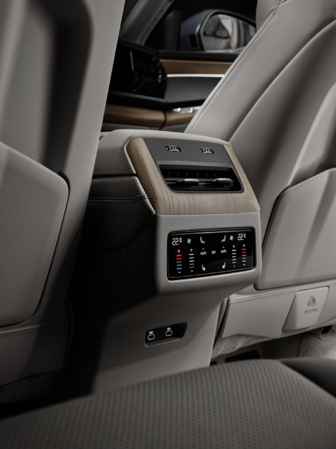 Πλήρης αποκάλυψη για την τρίτη γενιά του Audi Q7