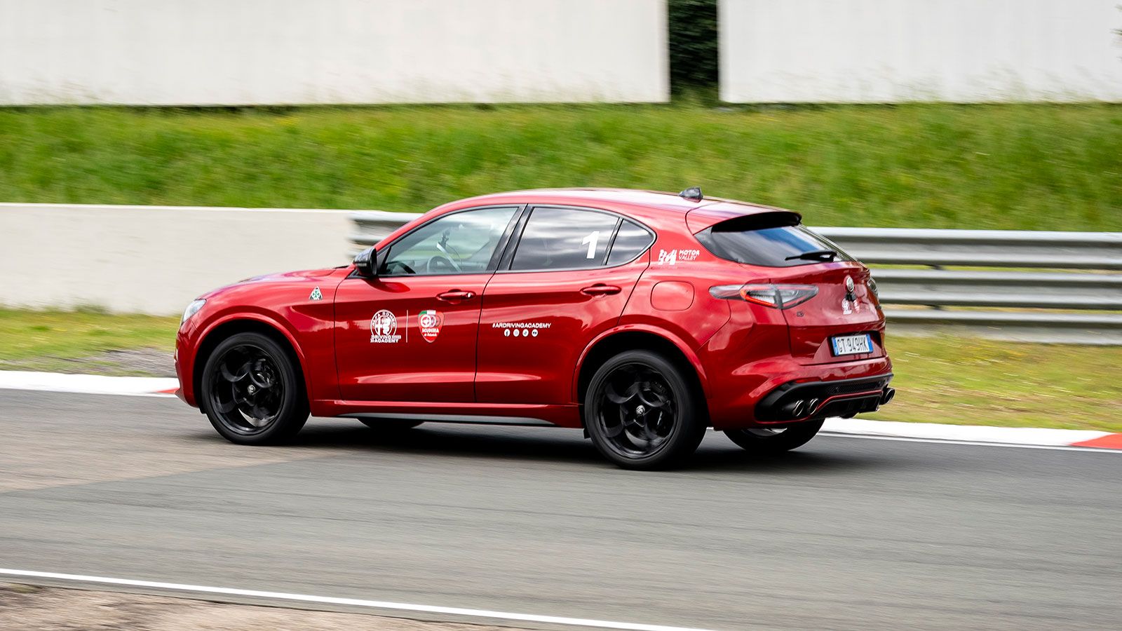 Alfa Romeo: Γιατί όλα τα μοντέλα της από diesel μέχρι EV και SUV είναι fun to drive;