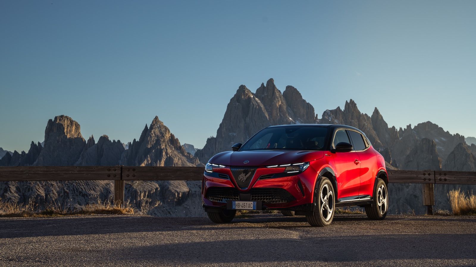 Alfa Romeo Junior: Με νέα χαμηλότερη τιμή και μεγαλύτερη εγγύηση στην Ελλάδα