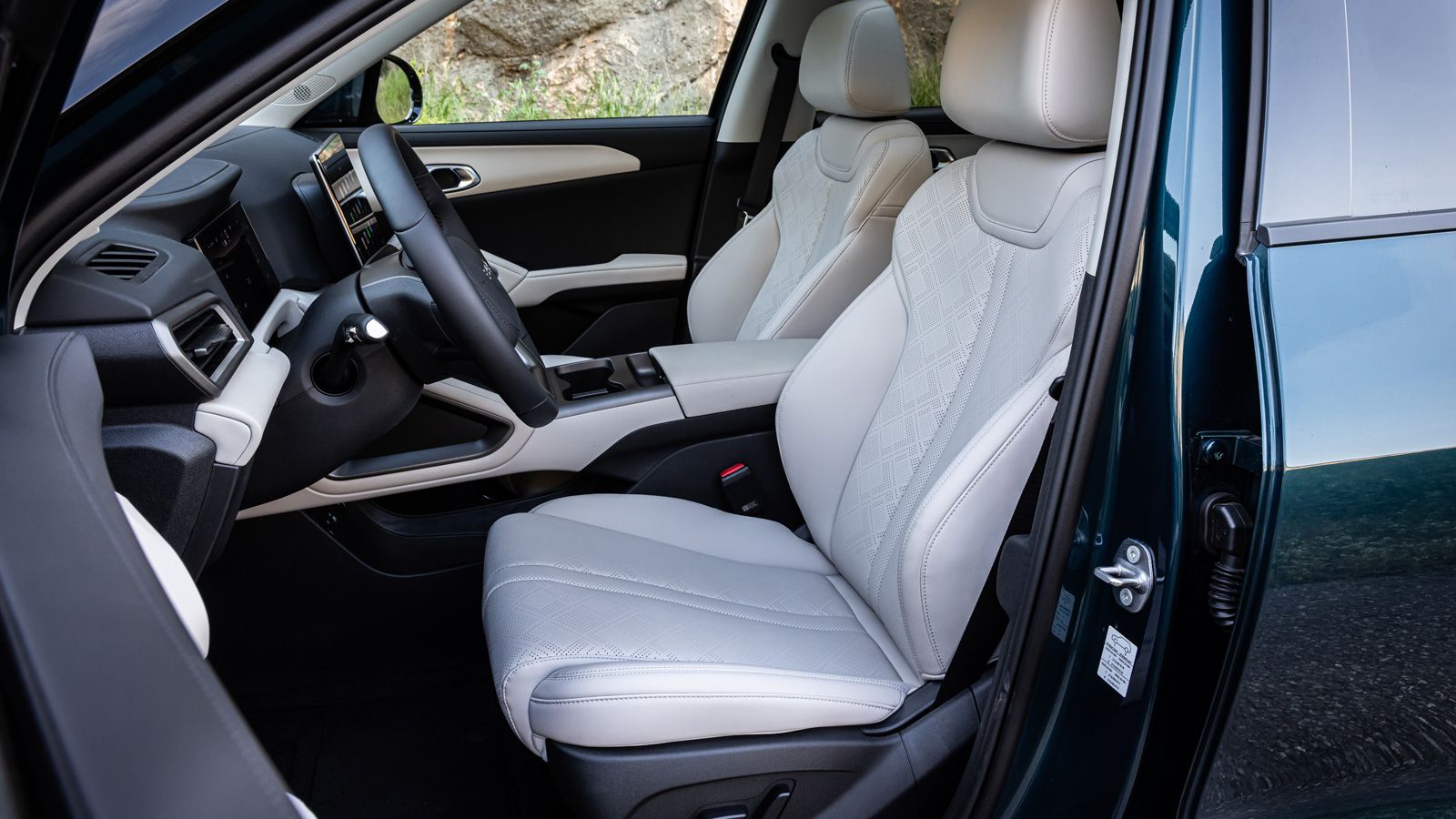 Oδηγούμε το νέο BYD Atto 2 DM-i -Tο φθηνότερο plug-in της αγοράς