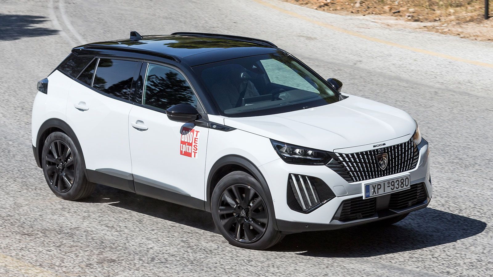 Το Peugeot 2008 αποτελεί μια επιλογή για όσους θέλουν ένα premium μοντέλο της κατηγορίας, σε mainstream τιμή.