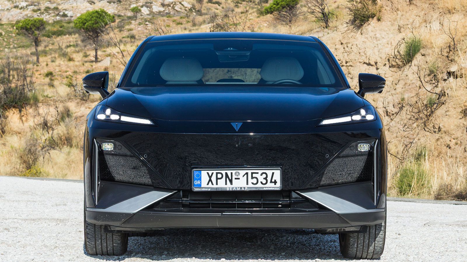 Το Changan Deepal S07 είναι premium και έχει πλούσιο εξοπλισμό και μεγάλη μπαταρία αλλά προσφέρεται σε mainstream τιμή.