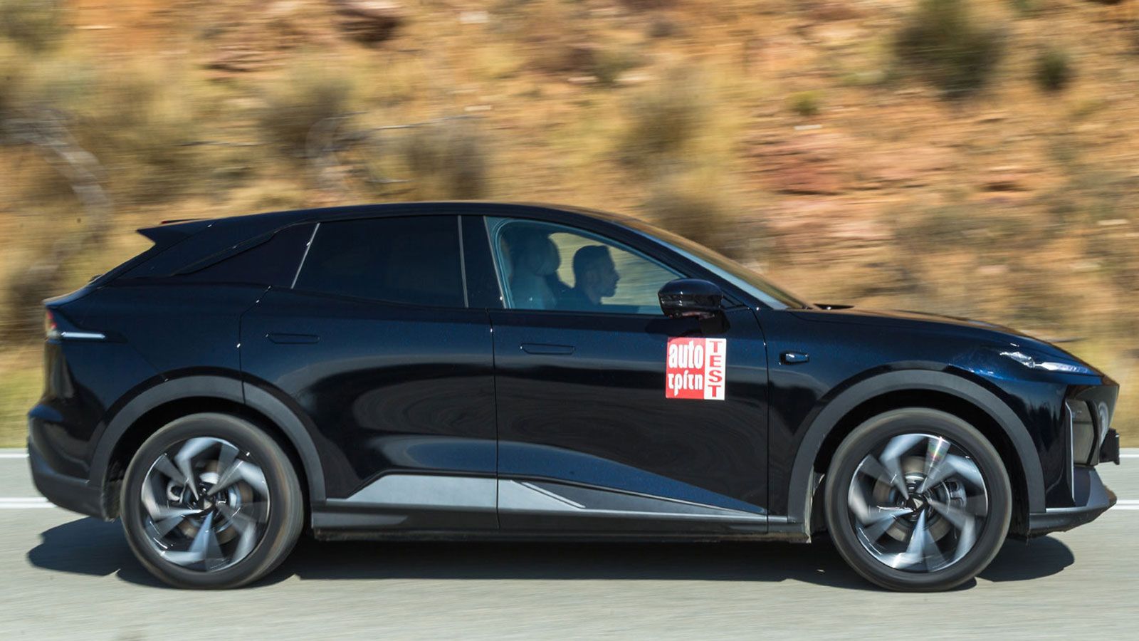 Η πραγματική αυτονομία του Changan Deepal S07 φτάνει τα 445 χλμ. με μια φόρτιση.