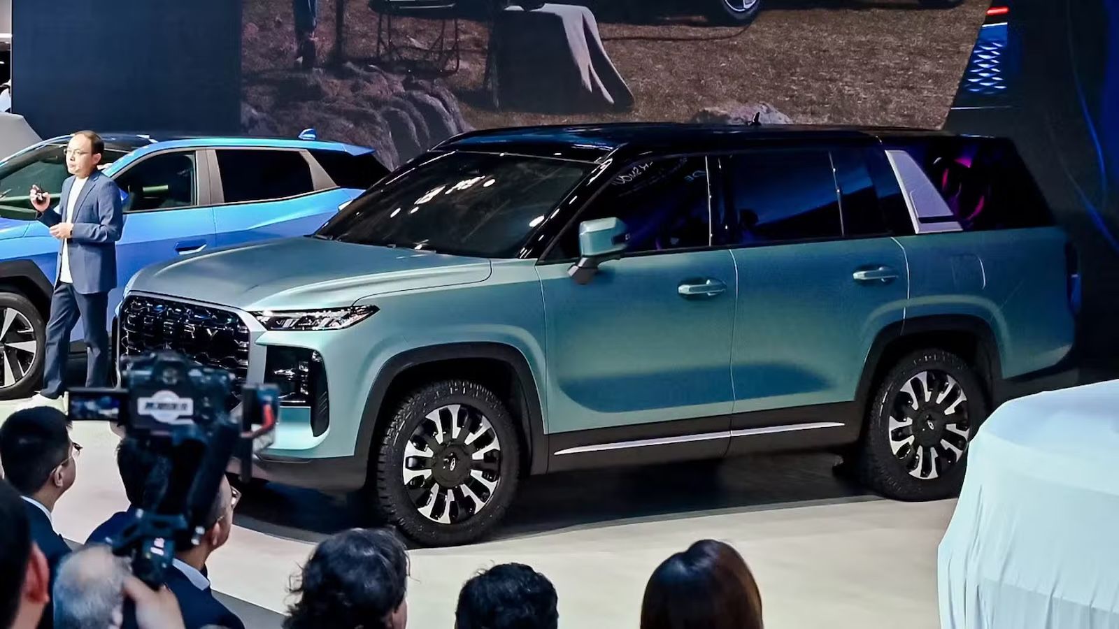 Chery Tiggo V: Το SUV-«Transformer» που μετατρέπεται σε αγροτικό -Παρουσιάστηκε στο Πεκίνο