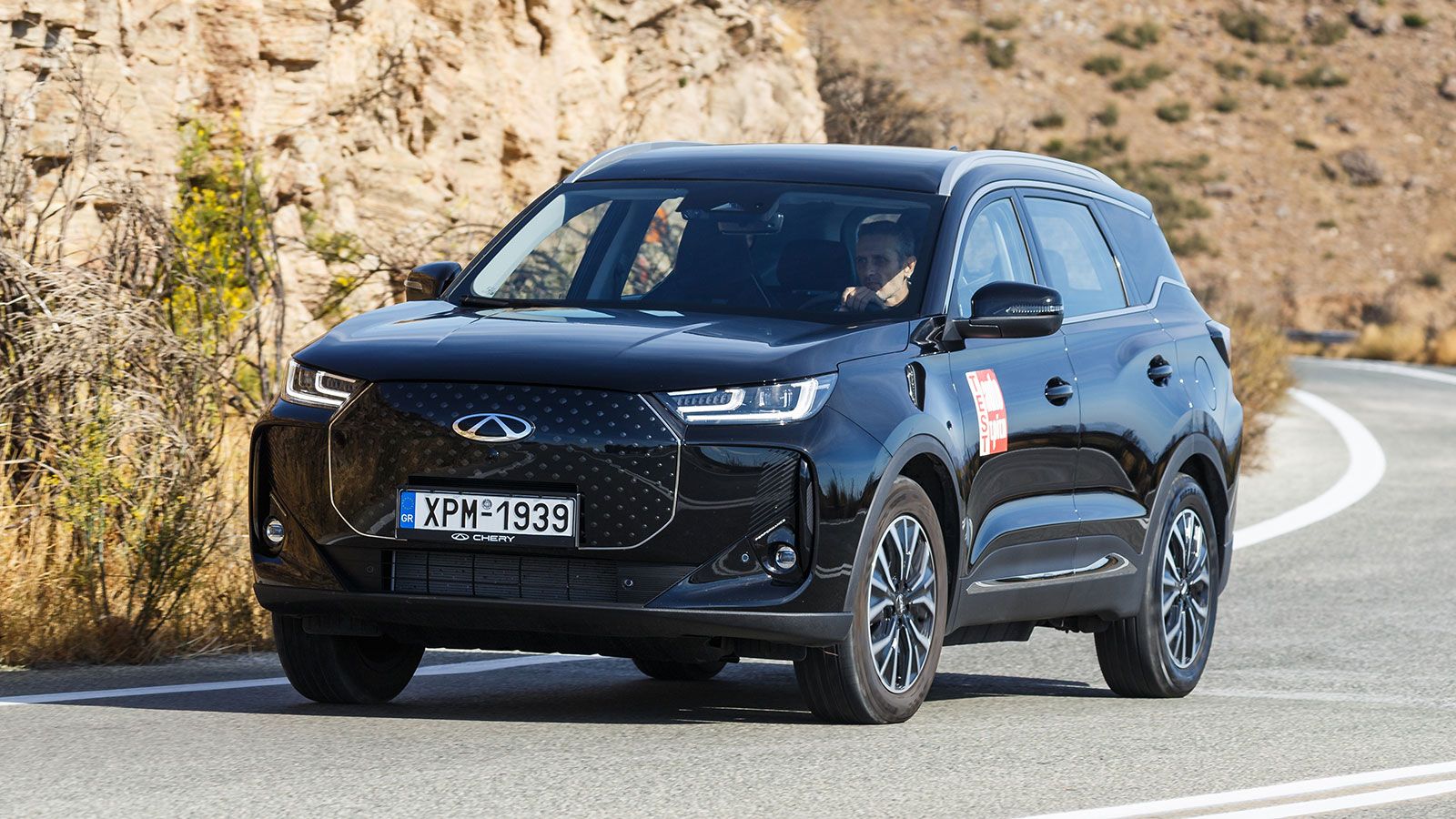 Το Chery Tiggo 7 είναι μια ισορροπημένη επιλογή που στην Plug-in υβριδική του έκδοση συμφέρει τόσο στην αγορά από ιδιώτη όσο και στο leasing λόγω της 
