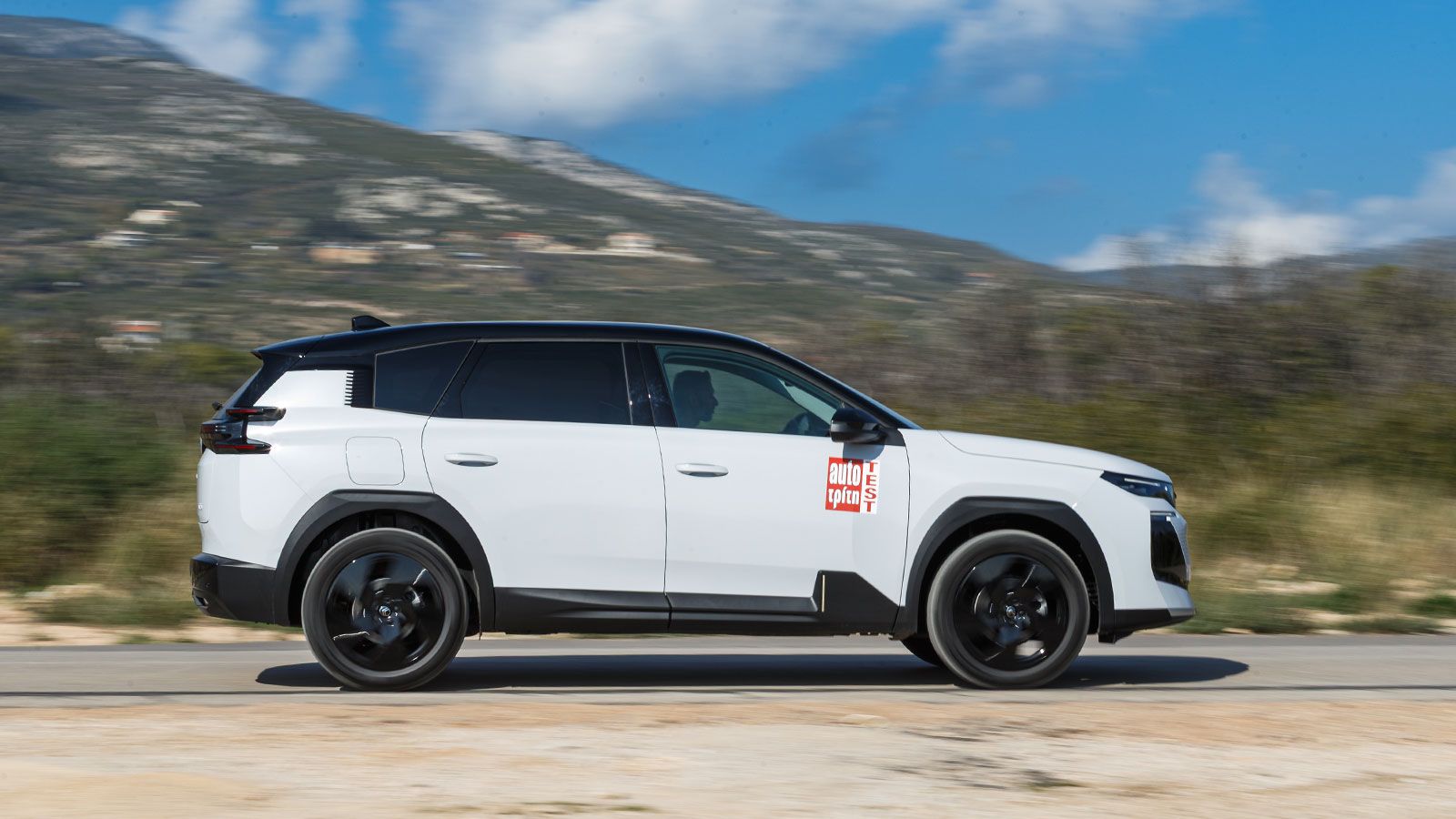 Πλαϊνή φωτογραφία Citroen C5 Aircross