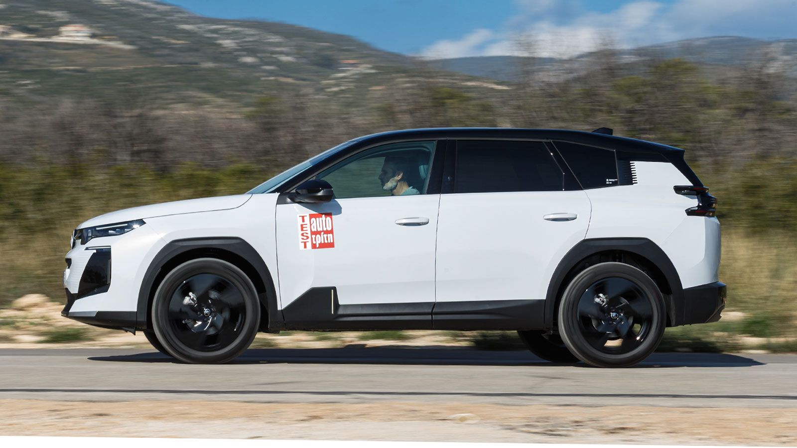 Πλαϊνή φωτογραφία Citroen C5 Aircross
