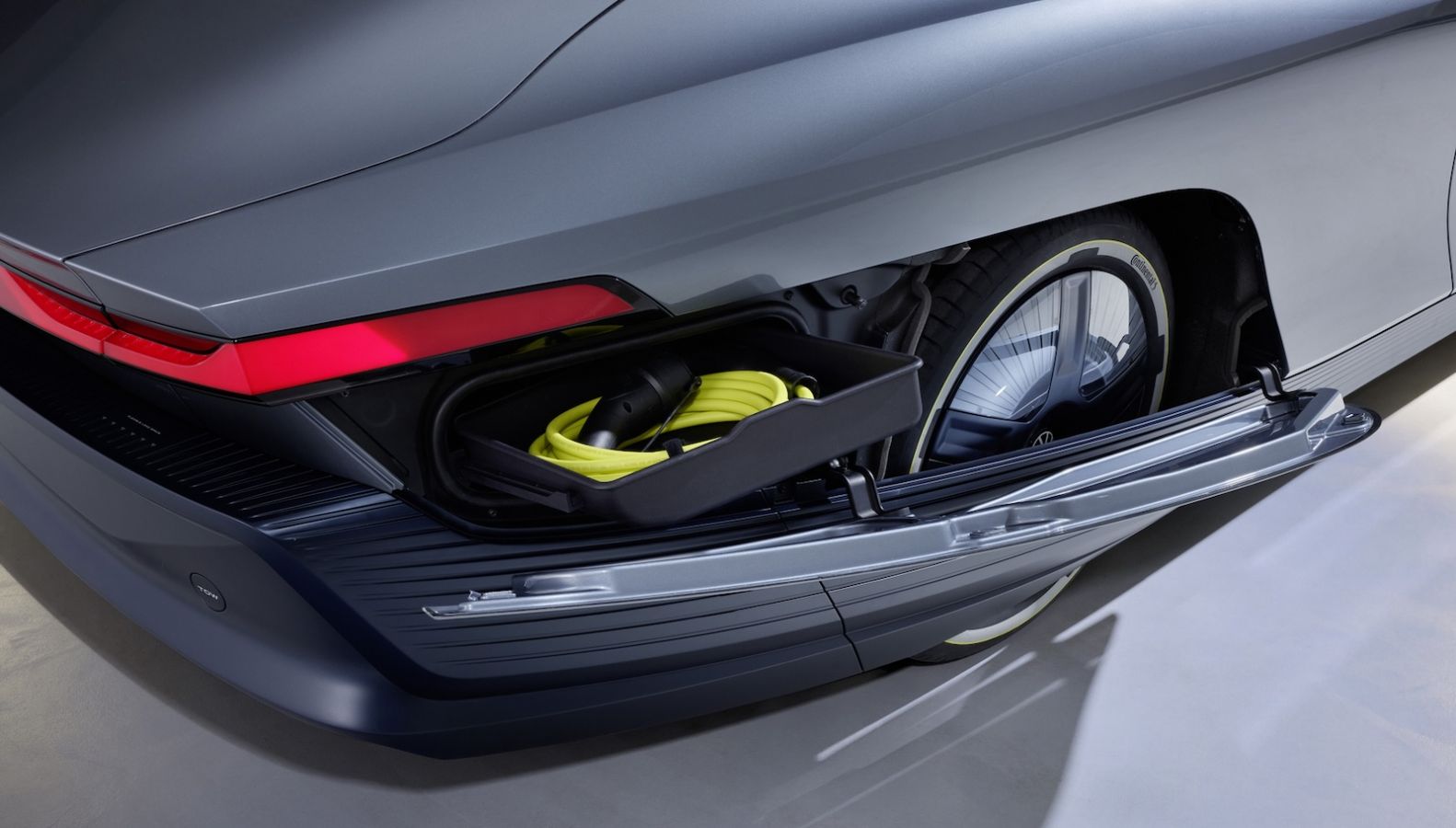 Το Volkswagen Mission Efficiency αποκαλύπτεται με αυτονομία-ρεκόρ, 4 θέσεις και τιμή κοντά στα 50.000 ευρώ