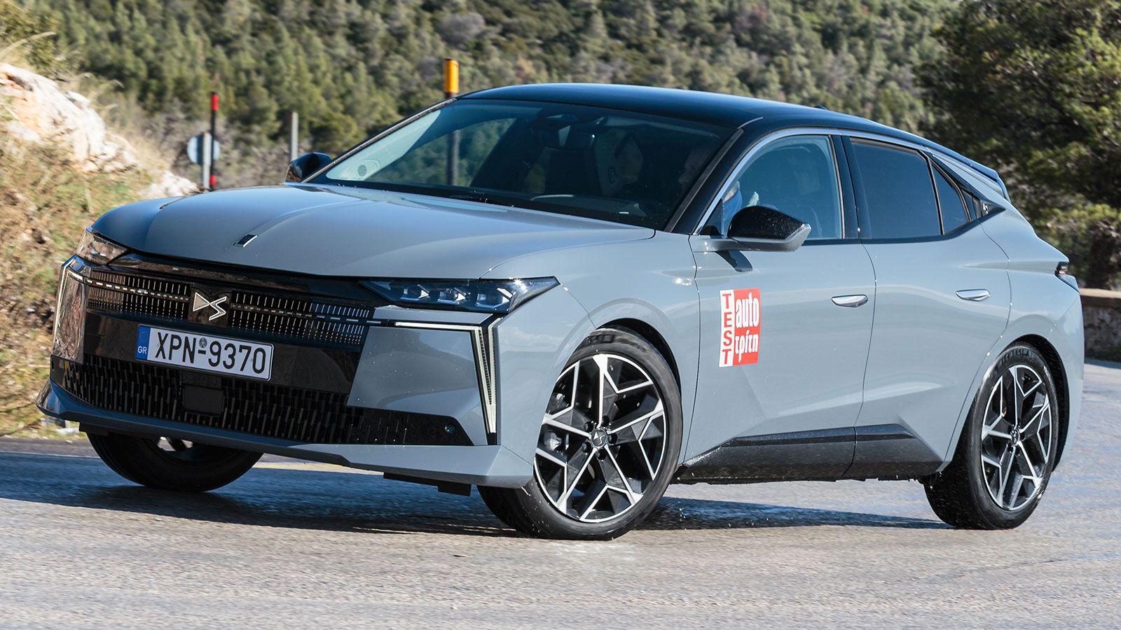 DS No 4: Είναι premium και φαίνεται και από την γκάμα του