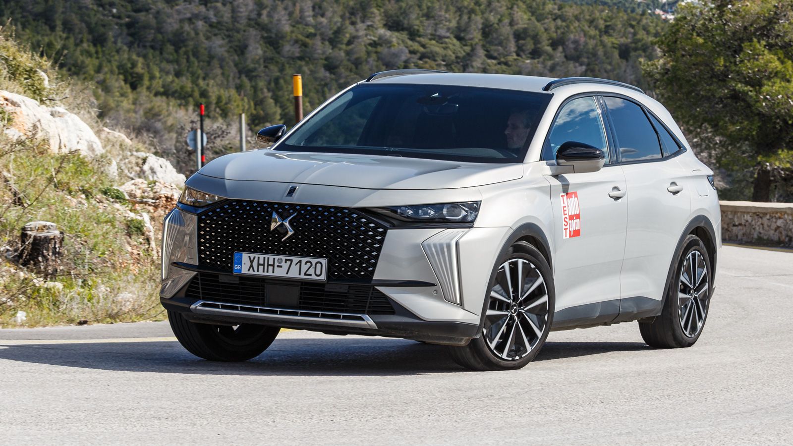 Δοκιμή DS 7 Ε-Τense 4X4 300 PS -Το avante garde SUV που «διαβάζει» το δρόμο