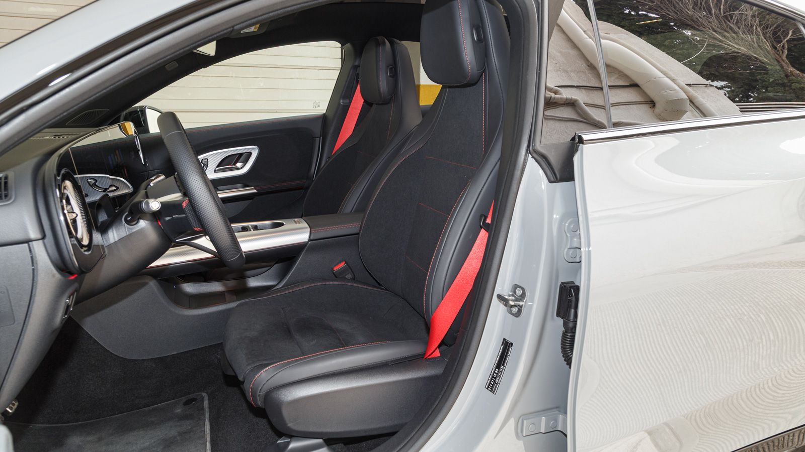 Δοκιμή Mercedes CLA 200 Hybrid -«Αστέρι» σε όλα της