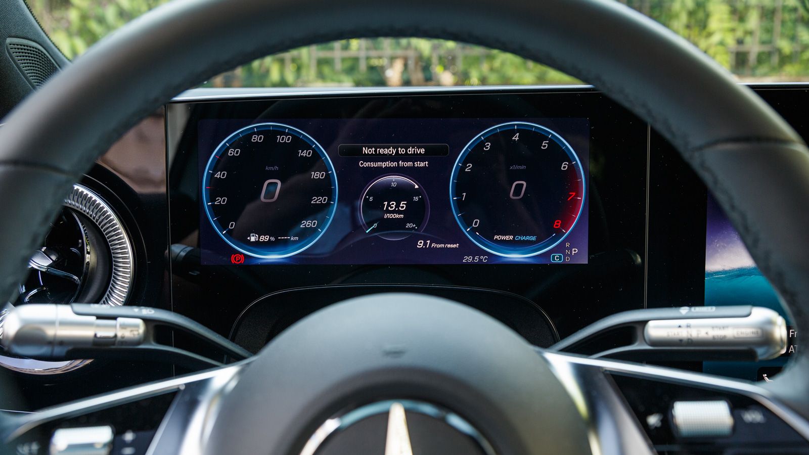 Δοκιμή Mercedes GLB 200 Hybrid με 184 PS