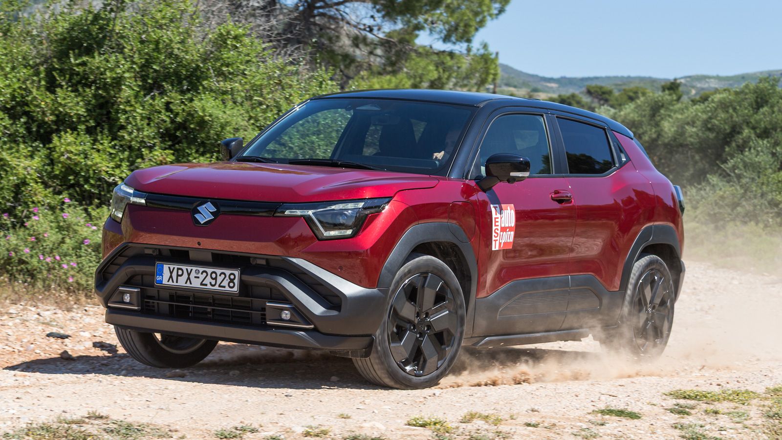 Η λειτουργία Trail «τιμά» την κληρονομιά της και εξασφαλίζει ομαλή διέλευση σε δύσκολα εδάφη, μειώνοντας την ισχύ στους τροχούς που σπινάρουν και διαν