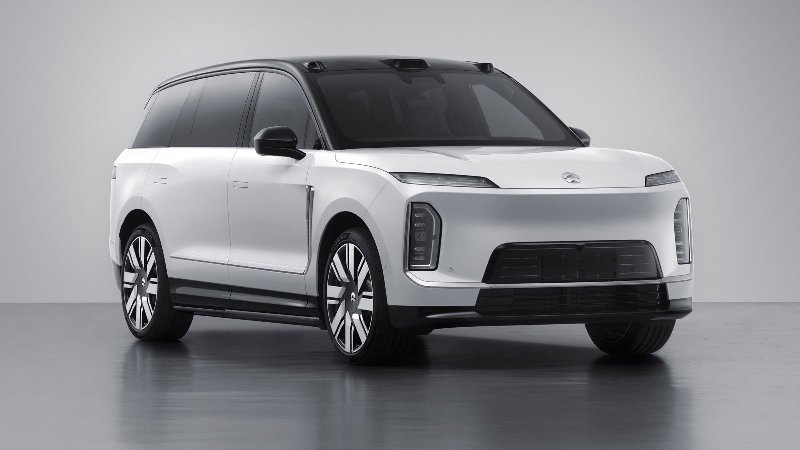 Nio ES9