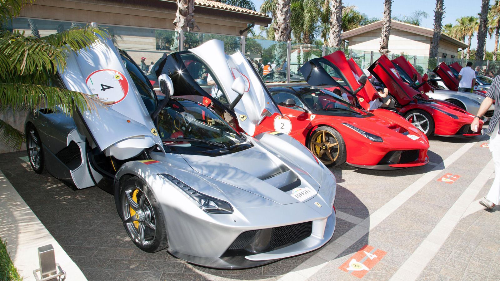 116 Ferrari έρχονται στην Ελλάδα -Για ποιο λόγο & πού θα παρελάσουν;