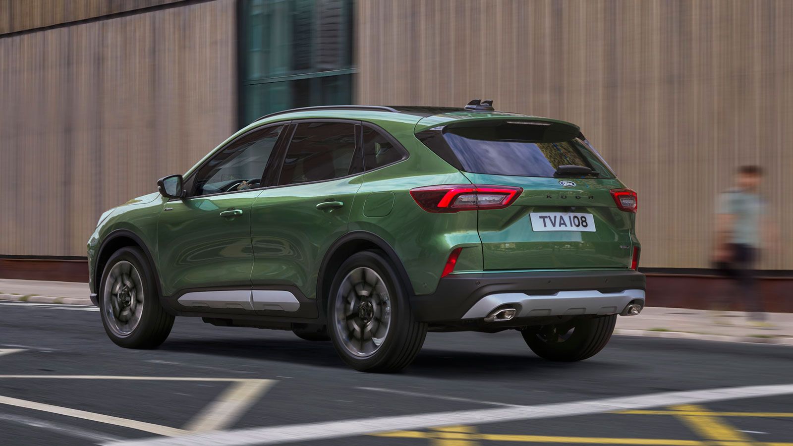 Το Ford Kuga Hybrid συνδυάζει την απόδοση, με χαμηλή κατανάλωση καυσίμου αλλά και εκτός δρόμου δυνατότητες. 