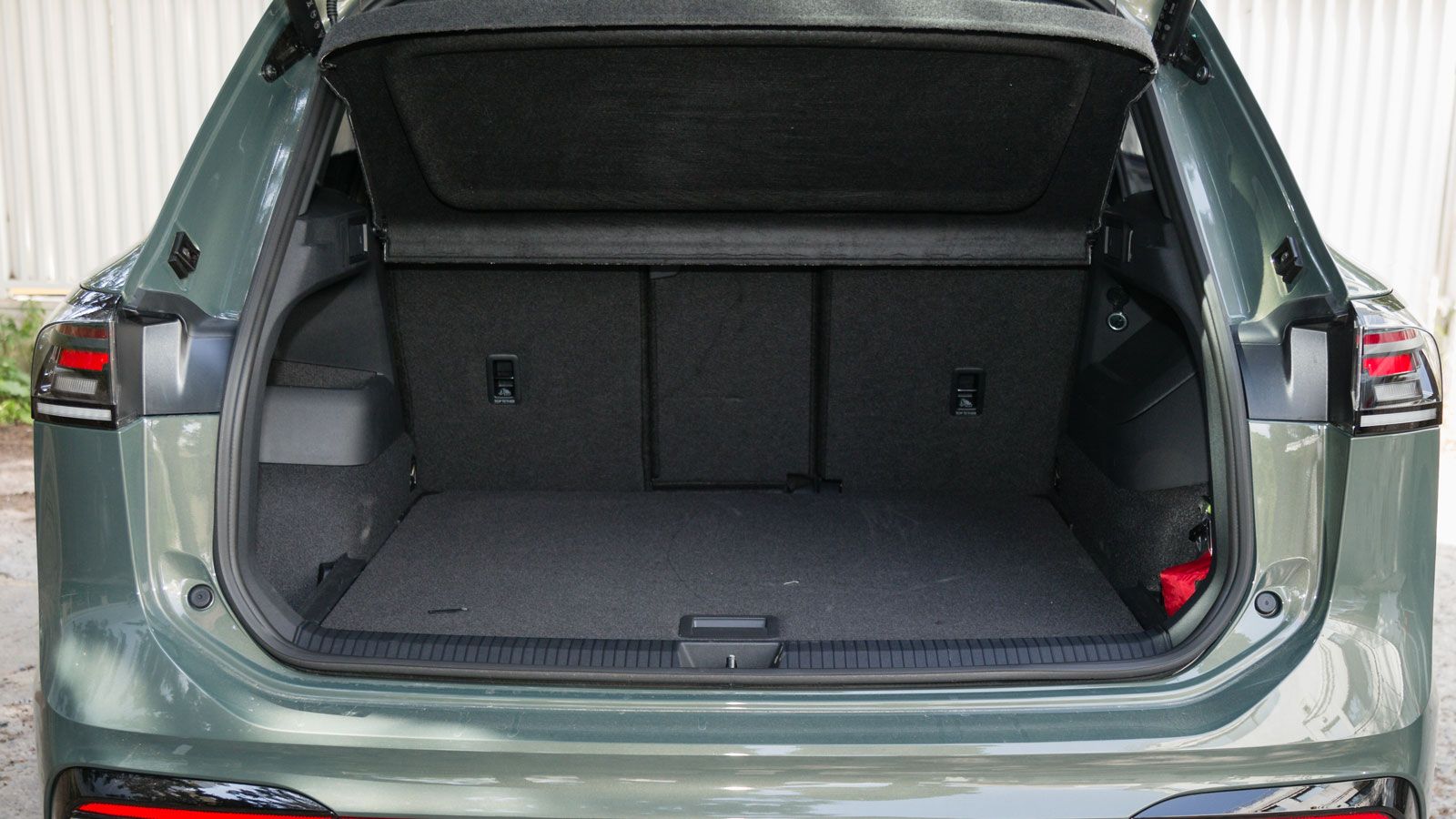 Το Volkswagen Tiguan έχει χώρο αποσκευών 652 λίτρων, το μεγαλύτερο στην κατηγορία των μικρομεσαίων SUV.