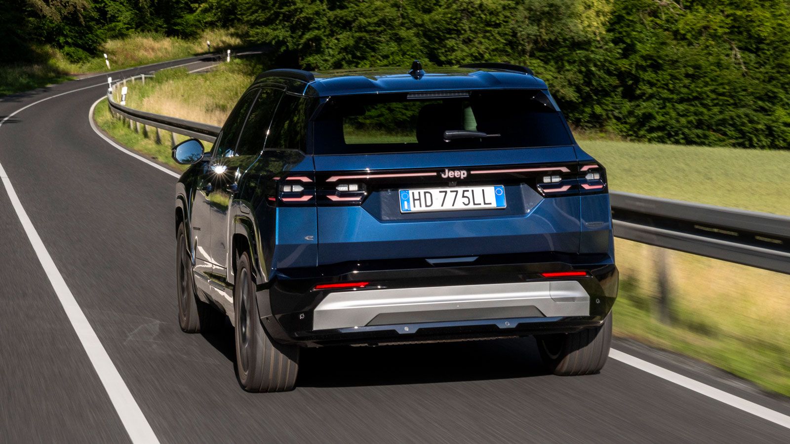 Οδηγούμε το νέο Jeep Compass 4xe σε «σκληροτράχηλη» off-road πίστα