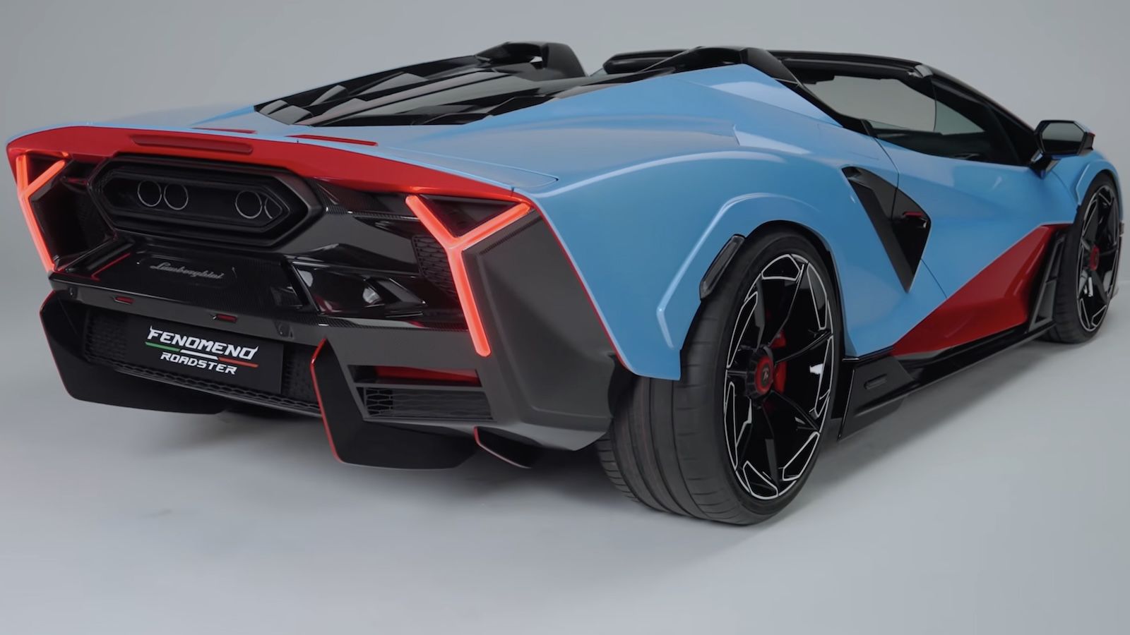 Lamborghini Fenomeno Roadster: Μια ματιά στο μέλλον με 1.065 ίππους