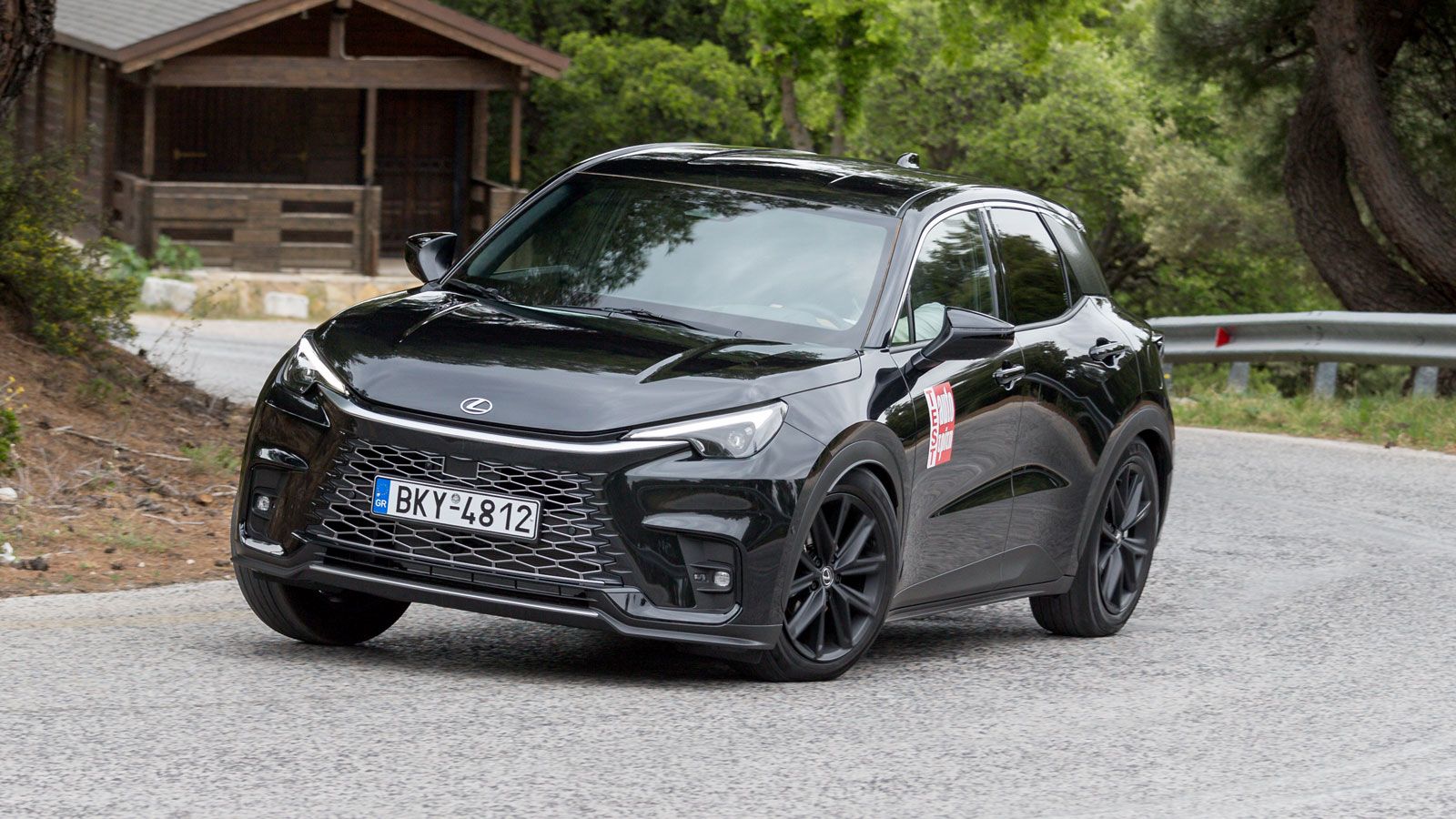 Lexus LBX: Ποια στοιχεία κάνουν premium το γιαπωνέζικο μικρό SUV;