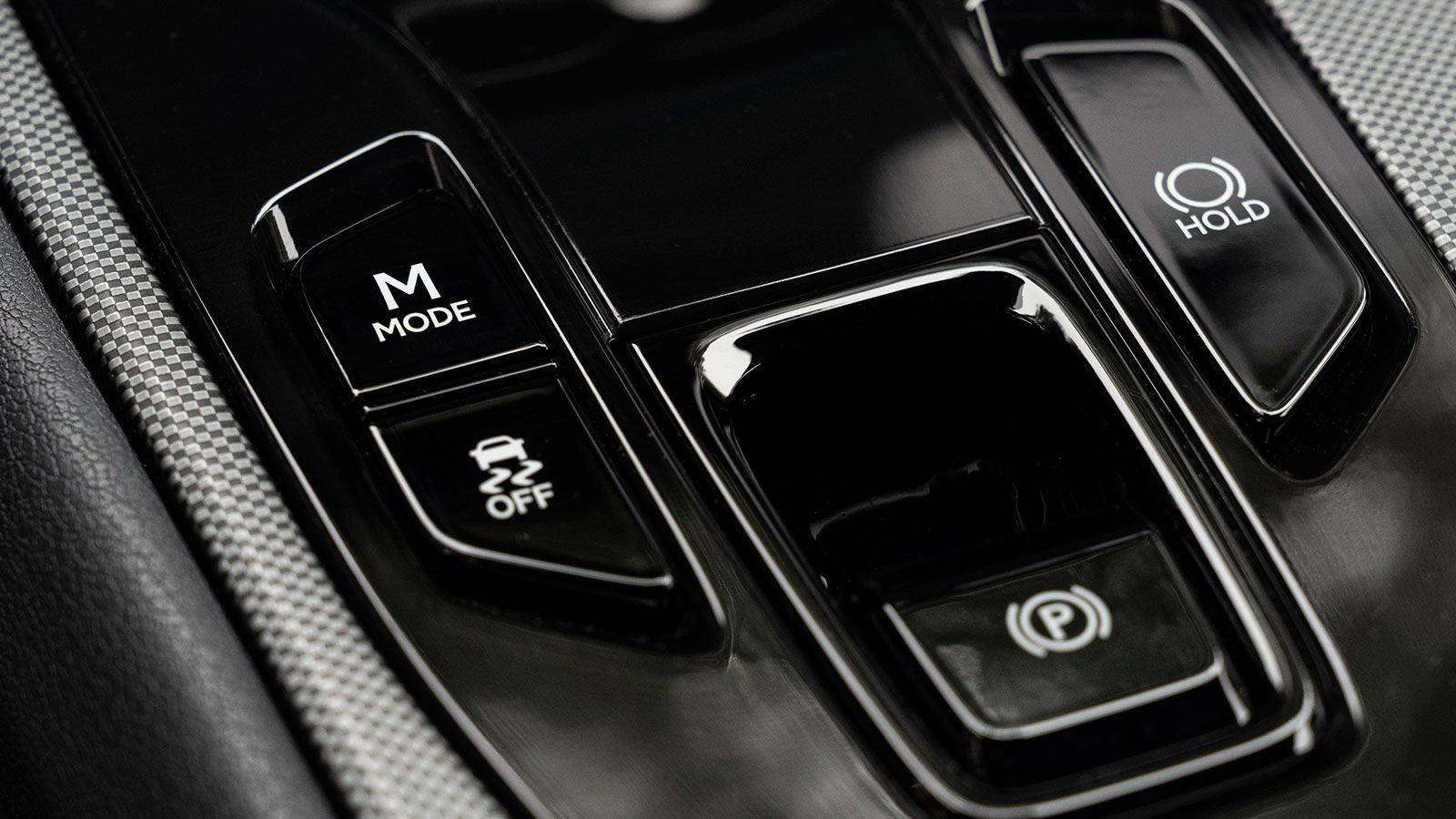 Το σύστημα προσομοίωσης αλλαγής σχέσεων Interactive Manual Drive του Lexus RZ, λειτουργεί σαν να υπάρχει κιβώτιο 8 σχέσεων που απογειώνουν την σπορ αί