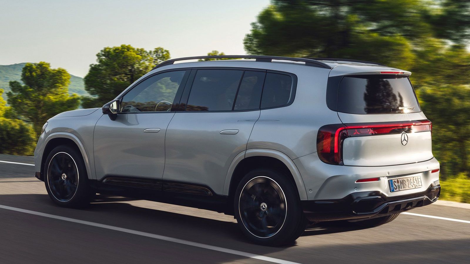 Νέα Mercedes GLB Hybrid: Πολυτελής, ευρύχωρη & με εξελιγμένη τεχνολογία κίνησης
