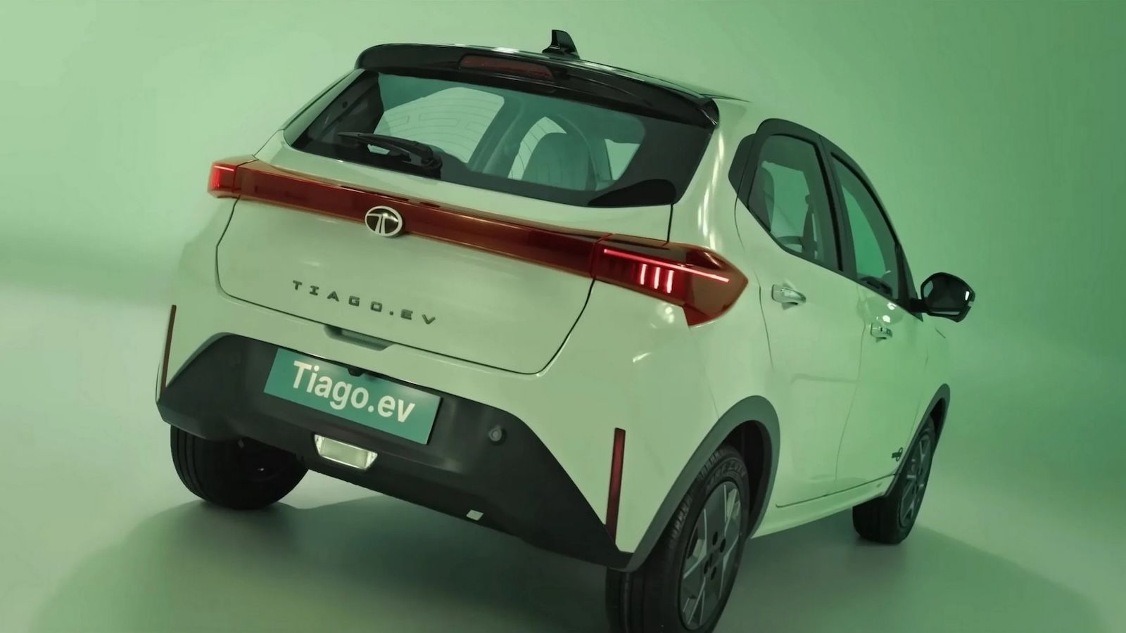 Tata Tiago & Tiago.EV 2026: Το supermini των 4.500 ευρώ φοράει ευρωπαϊκό «πρόσωπο»