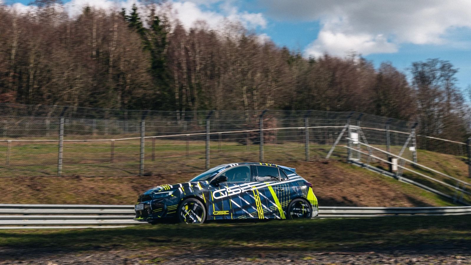 Το Opel Corsa GSE ολοκληρώνει τον κύκλο δοκιμών του στο Nürburgring