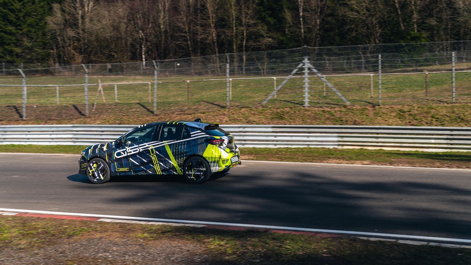 Το Opel Corsa GSE ολοκληρώνει τον κύκλο δοκιμών του στο Nürburgring