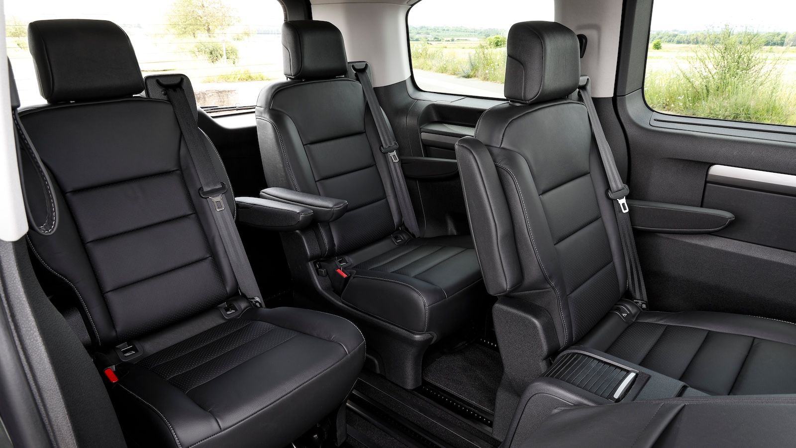 Opel Zafira: Επιστροφή στο diesel με νέο κινητήρα 2,2 λίτρων και 180 ίππους