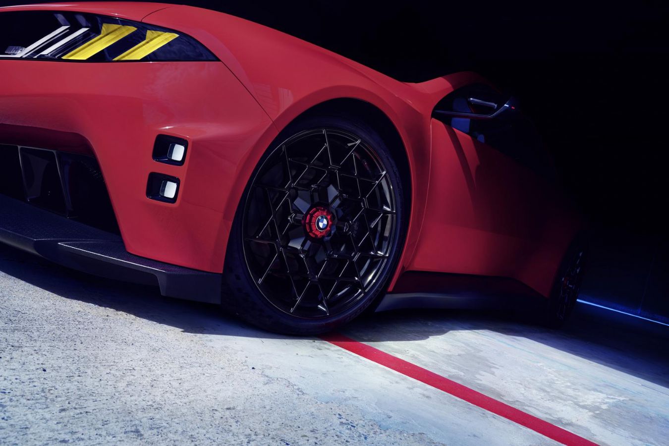 Αποκάλυψη στο Le Mans: Αυτή είναι η επόμενη ηλεκτρική BMW M με 4 μοτέρ!