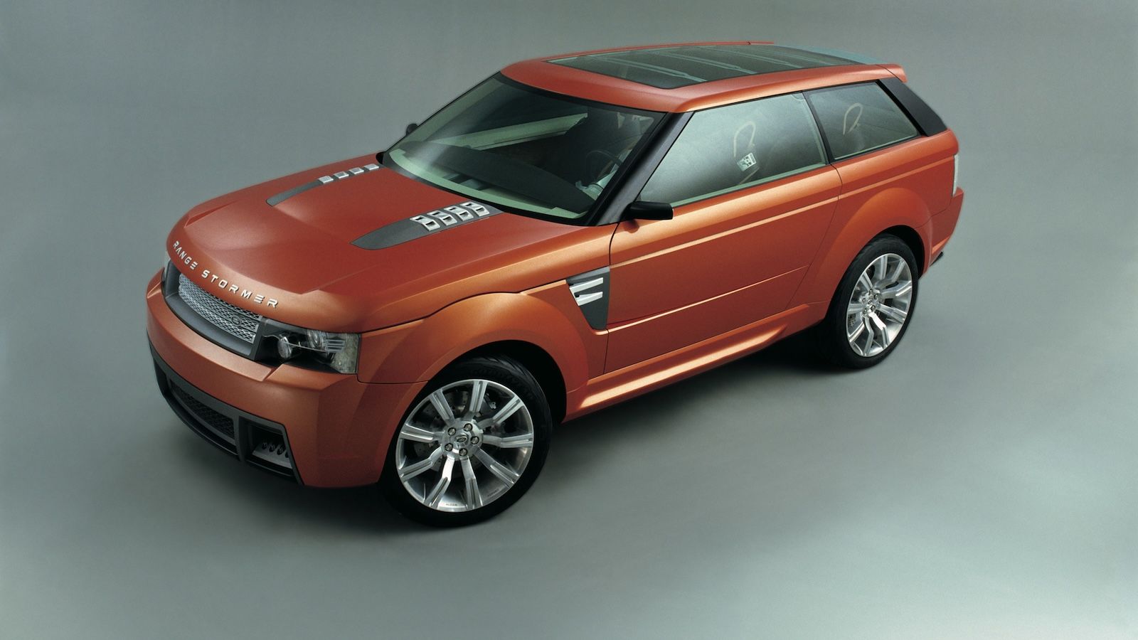Το Range Stormer παρουσιάστηκε το 2004