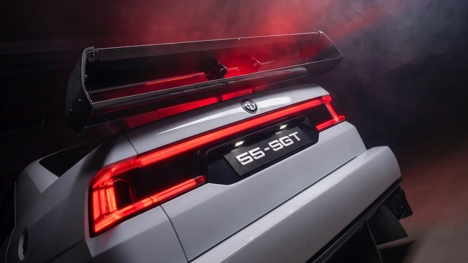 SGT Automobili 55-SGT: Ένας «πύραυλος» 750 ίππων αφιερωμένος στην Alfa Romeo 155 DTM