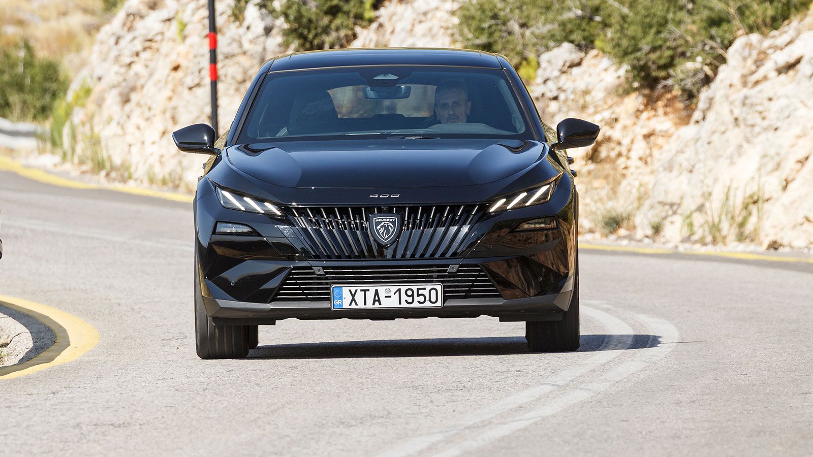 Peugeot 408 Plug-in: +15 άλογα, 75 χλμ. «τσάμπα» και μετά 5,5 λτ.