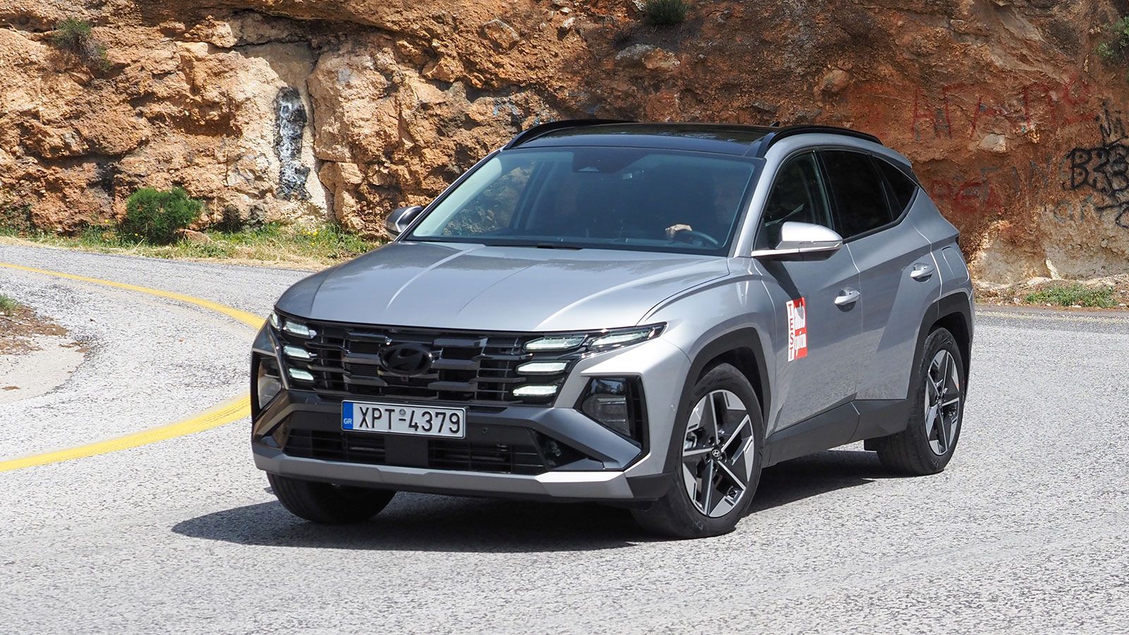Δοκιμάζουμε το 4κίνητο υβριδικό Hyundai Tucson των 239 ίππων 