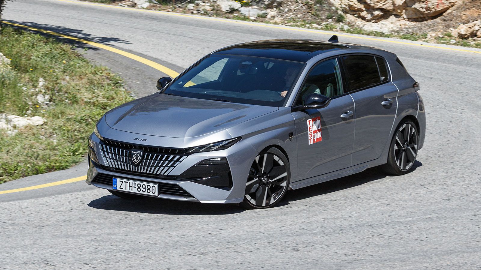 Δοκιμάζουμε το ανανεωμένο Peugeot 308 Hybrid με 145 άλογα