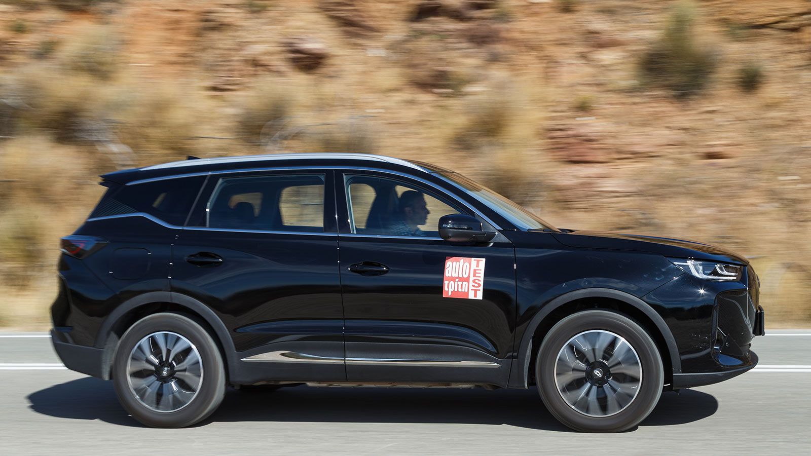 Το Plug-in υβριδικό σύστημα του Chery Tiggo 7 PHEV επιτυγχάνει χαμηλές τιμές κατανάλωσης και καλές επιδόσεις. 