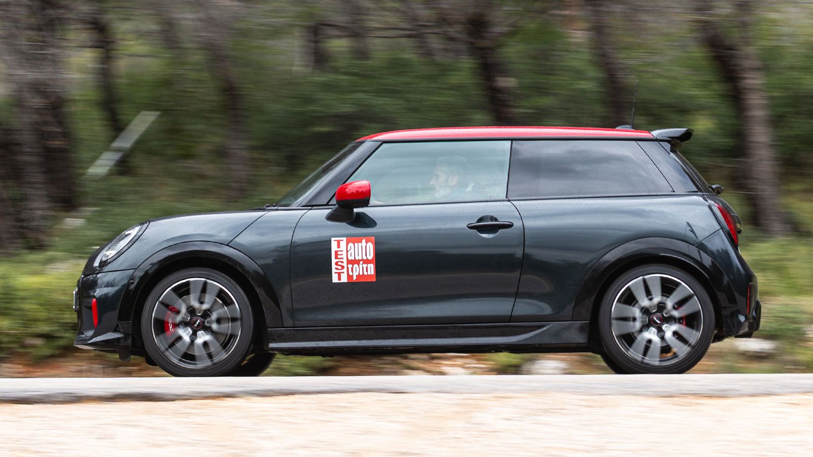 Δοκιμάζουμε την κορυφαία έκδοση του MINI Cooper S JCW των 231 ίππων