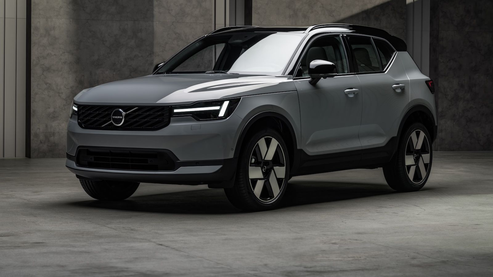Volvo XC40 facelift 2026