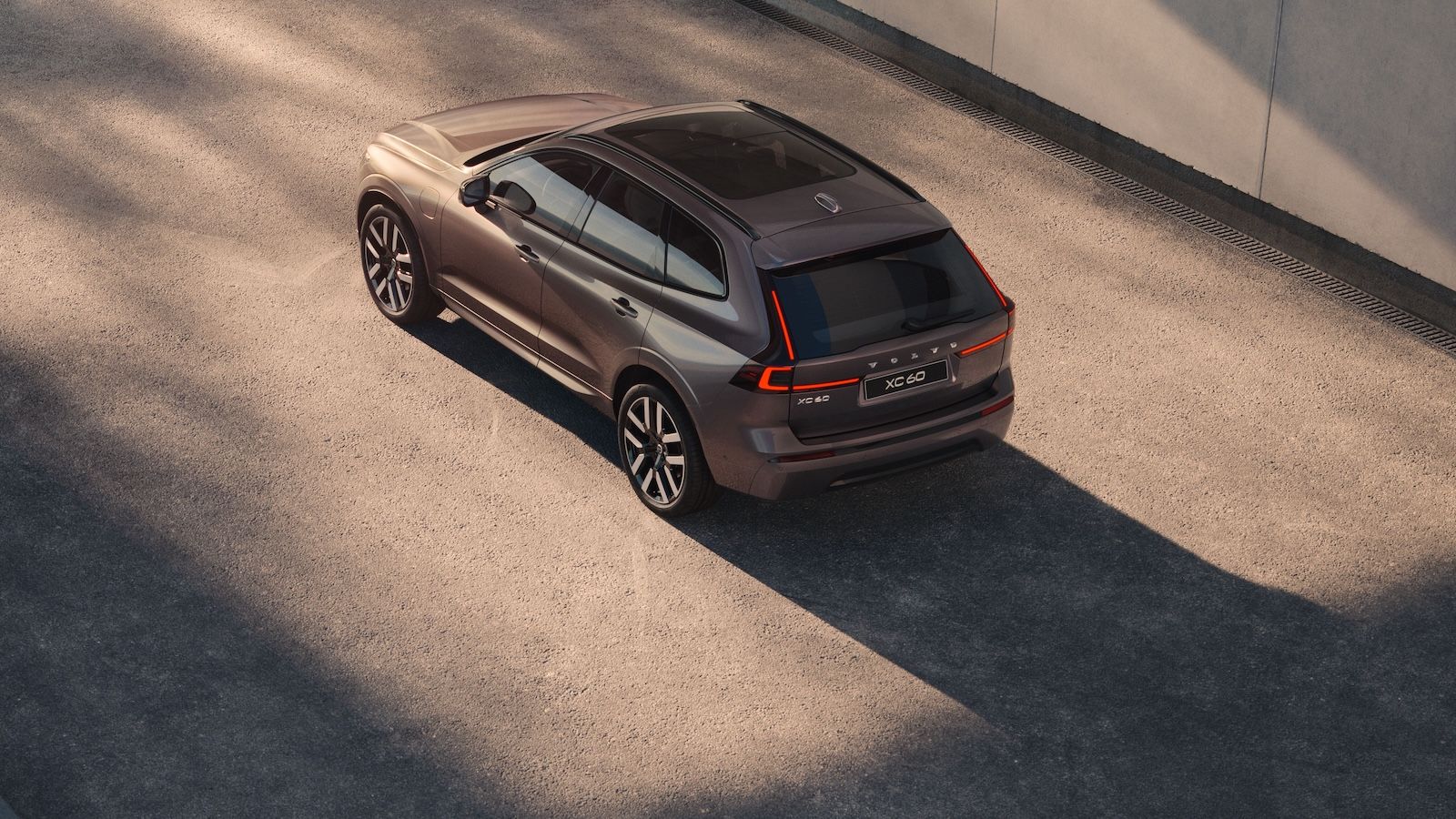 Volvo XC60 & XC90: Νέα Plug-in υβριδικά με μπαταρία μικρού ηλεκτρικού